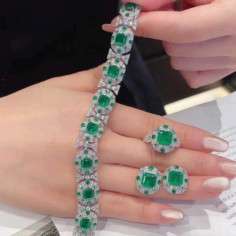 Luxurious Vintage Cultivated Emerald Set