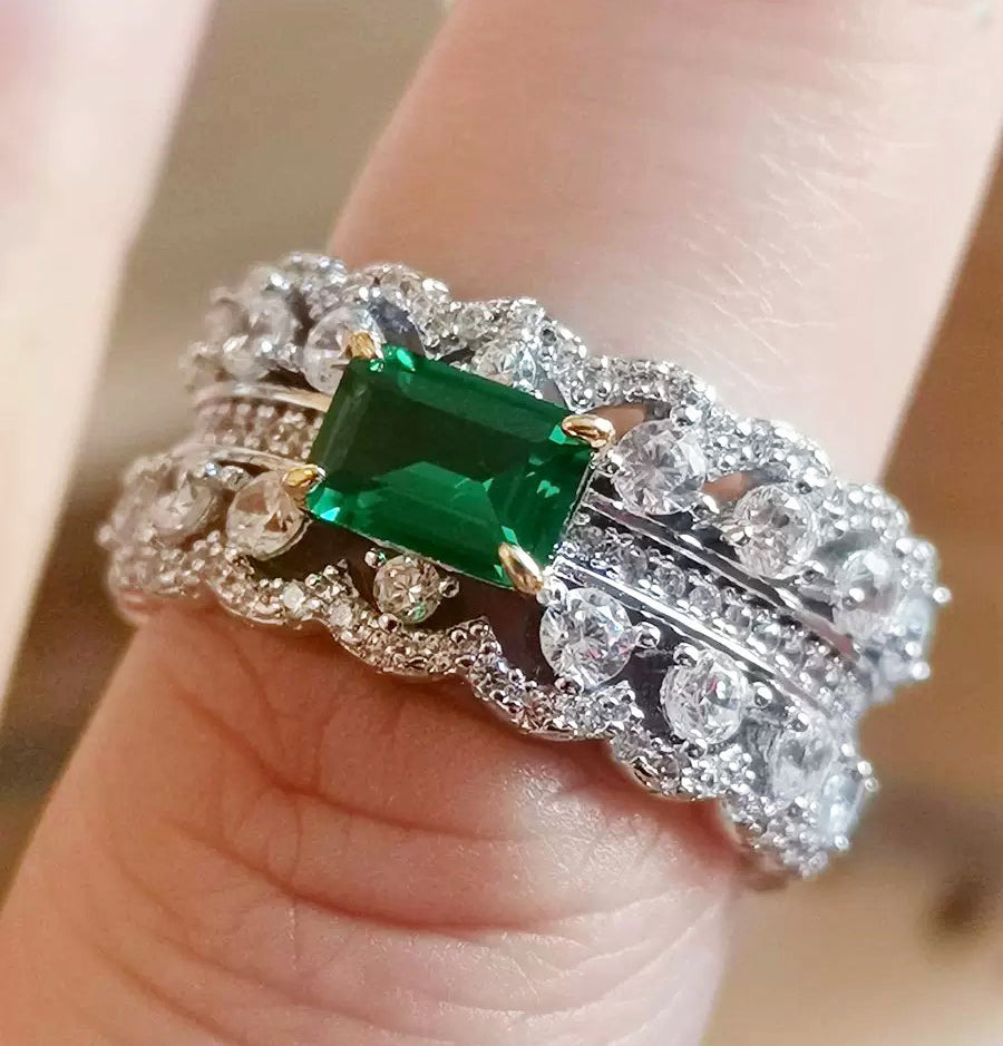 Retro Luxury 1 Carat Lab-Created Emerald S925 Sterling Silver Inlaid Full Diamond Wide Band Ring