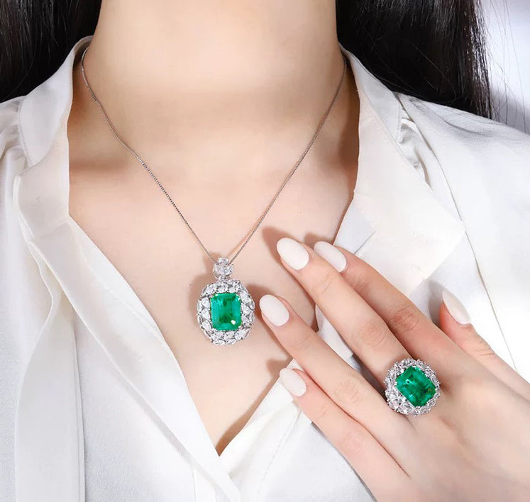 Luxurious 10-Carat High-Carbon Diamond-Studded Gemstone Pendant Necklace