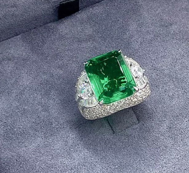 925 sterling silver gold-plated, high-carbon diamond, wood-sat green gem Artdeco Wonderland Eden Emerald Inlay Large Carat Ring.